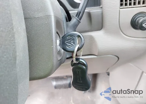 2004 Dodge Ram 1500 Slt/Laramie z USA, uszkodzony, nr VIN 1D7HA16D94J170315